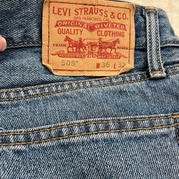 Levi’s 505™ Straight Fit‎ Jeans | Light Stonewash | Men's Size 36x32 - Picture 5 of 9